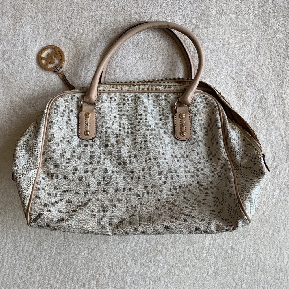 Micheal Kors Logo Handbag